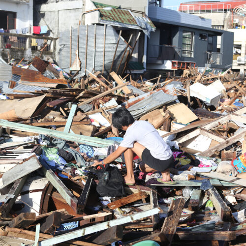 2013 Tacloban, Philippines Typhoon Haiyan