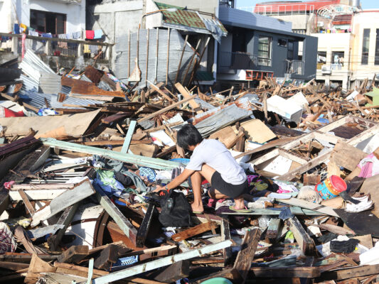 2013 Tacloban, Philippines Typhoon Haiyan
